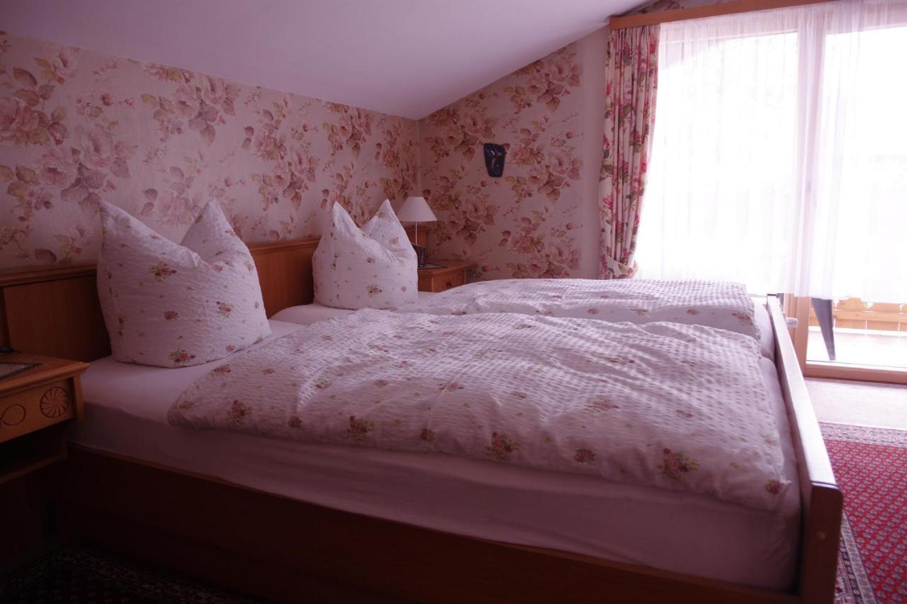 Gaestehaus Loedermann Garmisch-Partenkirchen Esterno foto