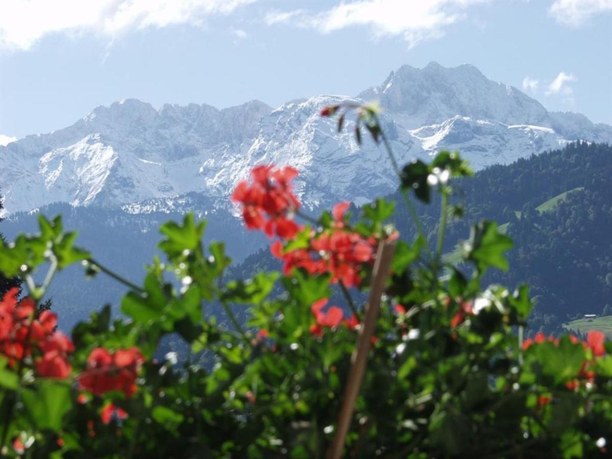 Gaestehaus Loedermann Garmisch-Partenkirchen Esterno foto